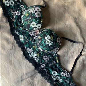 Adore me Like New Flower Bustier